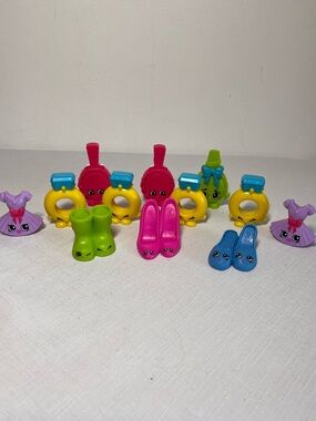 Kids Toy Accessory Set - Bright Pink, Blue, Green, Yellow, Purple